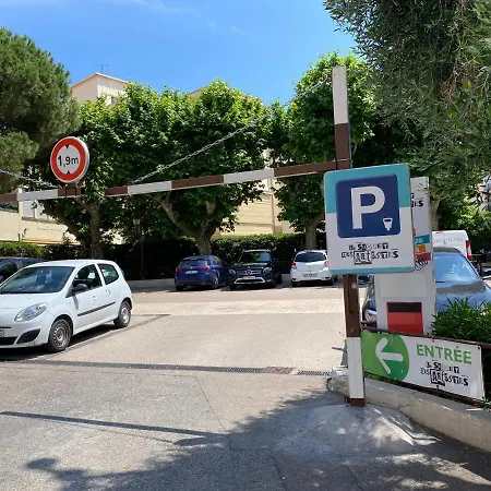 Le Suquet, Old Town, Center, 2 Appt, Public Parking * 戛纳